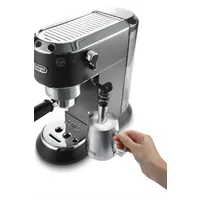 DeLonghi EC685.BK félautomata eszpresszó kávéfőző beépített tejhabosító 15 bar nyomás 1,1 L víztartály rozsdamentes acél ház #3
