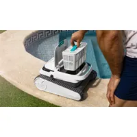 CECOTEC A01_EU01_108205 Pooldroid 5000 TotalCleanPearl 100 m2 felület 2,5 m mélységig használható automatikus falhoz navigálás forgó tisztító fej 90 W 5200 mAh 120 perc IPX68 #5